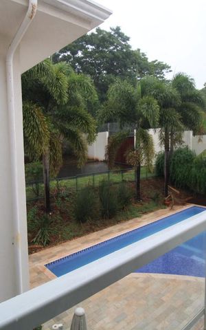 Casa de condomínio à venda com 407m², 4 quartos e sem vagaVista 2 do Quarto da Suíte 4 (Varanda)