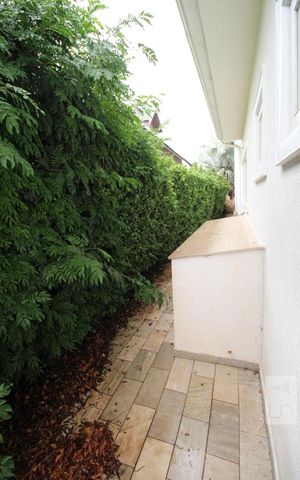 Casa de condomínio à venda com 407m², 4 quartos e sem vagaCorredor