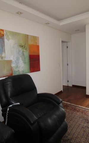 Casa de condomínio à venda com 407m², 4 quartos e sem vagaSala de TV