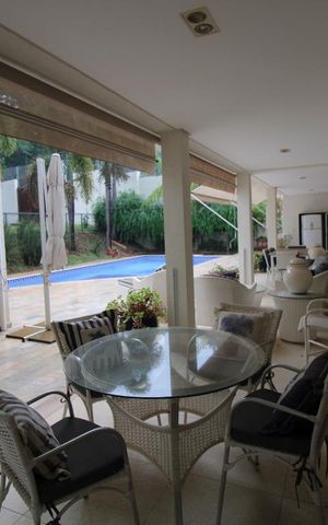 Casa de condomínio à venda com 407m², 4 quartos e sem vagaVaranda 