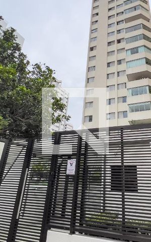 Apartamento à venda com 143m², 4 quartos e 2 vagas Apartamento à venda com 143m², 4 quartos e 2 vagasFachada