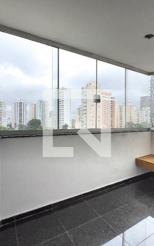 Apartamento à venda com 143m², 4 quartos e 2 vagas Apartamento à venda com 143m², 4 quartos e 2 vagasSala, vista aberta