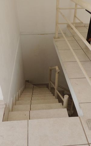 Apartamento à venda com 138m², 3 quartos e 2 vagasEscada