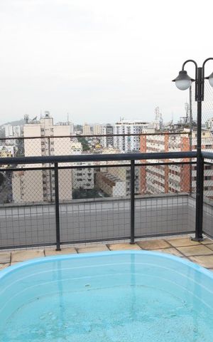Apartamento à venda com 251m², 4 quartos e 3 vagasPiscina