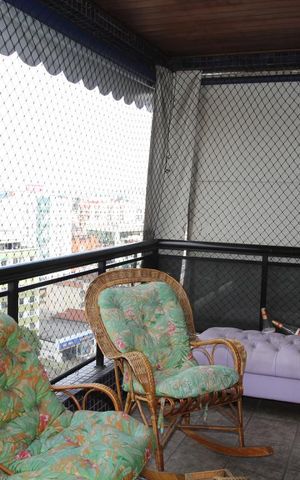Apartamento à venda com 251m², 4 quartos e 3 vagasVaranda