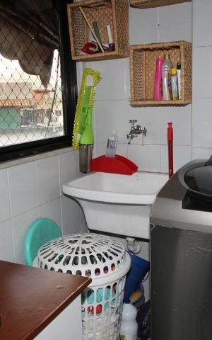 Apartamento à venda com 251m², 4 quartos e 3 vagasÁrea de Serviço