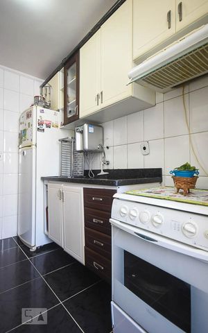 Apartamento à venda com 60m², 2 quartos e 1 vaga Apartamento à venda com 60m², 2 quartos e 1 vagaCozinha