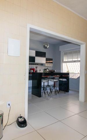 Casa à venda com 262m², 3 quartos e 4 vagas Casa à venda com 262m², 3 quartos e 4 vagasCozinha