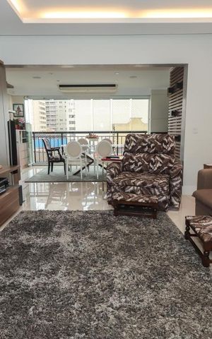 Apartamento à venda com 94m², 2 quartos e 1 vagaSala