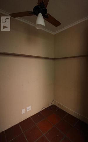 Casa à venda com 181m², 4 quartos e sem vagaDespejo (andar superior)
