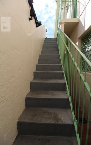 Casa à venda com 181m², 4 quartos e sem vagaEscada