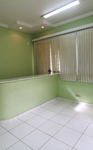 Casa à venda com 181m², 4 quartos e sem vagaSala 1 (térreo)