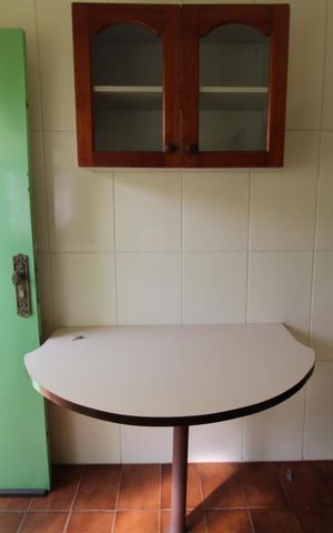 Casa à venda com 181m², 4 quartos e sem vagaCozinha (andar superior)