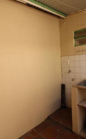 Casa à venda com 181m², 4 quartos e sem vagaÁrea de serviço (andar superior)