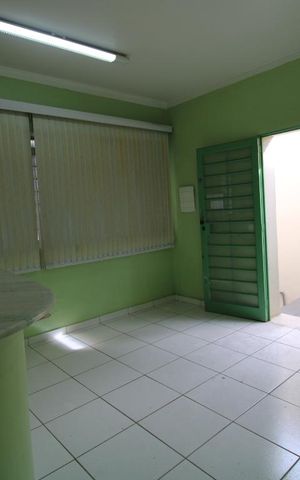 Casa à venda com 181m², 4 quartos e sem vagaSala 1 (térreo)