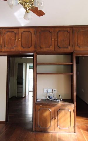 Casa à venda com 181m², 4 quartos e sem vagaSala (andar superior)