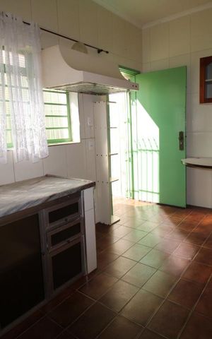 Casa à venda com 181m², 4 quartos e sem vagaCozinha (andar superior)