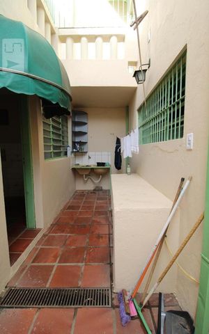 Casa à venda com 181m², 4 quartos e sem vagaQuintal