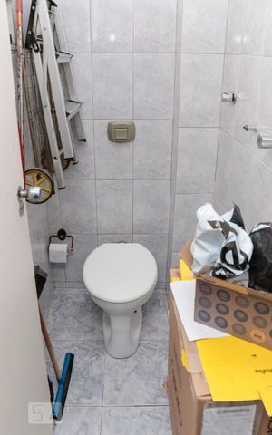 Apartamento à venda com 75m², 2 quartos e sem vagaBanheiro de Serviço