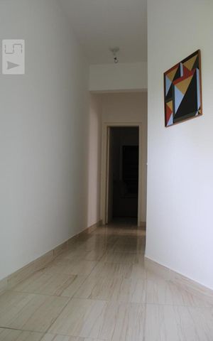 Apartamento para alugar com 80m², 2 quartos e 1 vagaCorredor