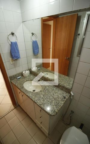 Apartamento à venda com 77m², 2 quartos e 1 vagaBanheiro - Torneira