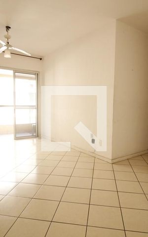 Apartamento à venda com 77m², 2 quartos e 1 vagaSala