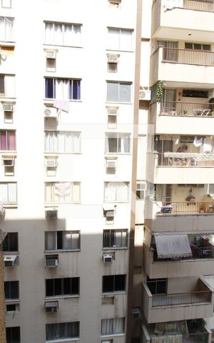 Apartamento à venda com 77m², 2 quartos e 1 vagaVista da Cozinha e Área de Serviço