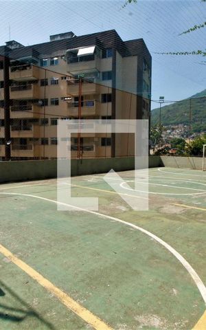 Apartamento à venda com 77m², 2 quartos e 1 vagaÁrea comum - Quadra