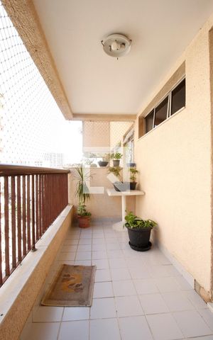 Apartamento à venda com 77m², 2 quartos e 1 vagaVaranda da Sala