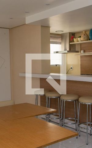 Apartamento à venda com 45m², 2 quartos e 1 vaga Apartamento à venda com 45m², 2 quartos e 1 vagaÁrea comum - Salão de festas