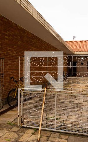 Casa à venda com 600m², 6 quartos e 6 vagasGaragem 2 e quintal