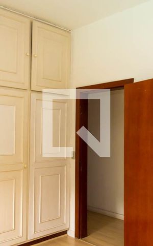 Casa à venda com 600m², 6 quartos e 6 vagasQuarto 4