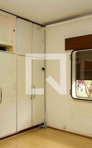 Casa à venda com 600m², 6 quartos e 6 vagasQuarto 5 