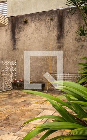 Casa à venda com 600m², 6 quartos e 6 vagasGaragem 2 e quintal