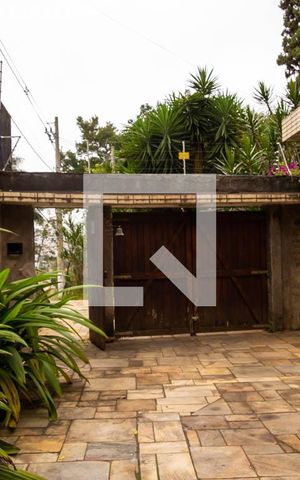 Casa à venda com 600m², 6 quartos e 6 vagasGaragem 2 e quintal
