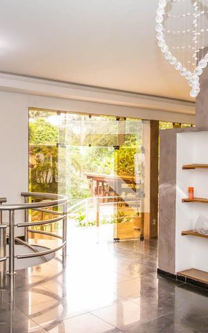 Casa à venda com 600m², 6 quartos e 6 vagasSala 2