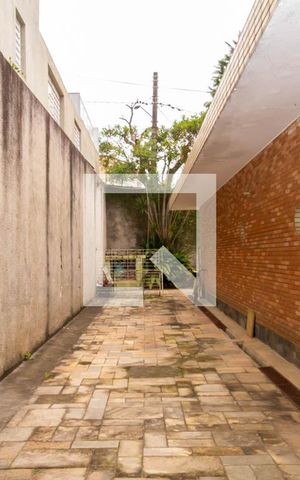 Casa à venda com 600m², 6 quartos e 6 vagasGaragem 2 e quintal