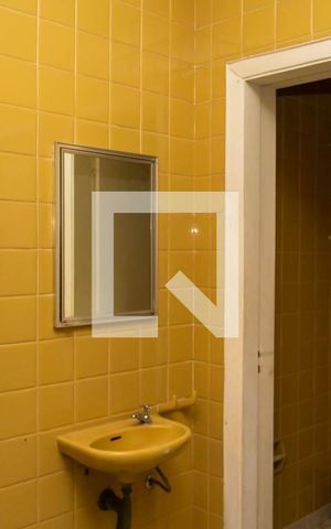 Casa à venda com 600m², 6 quartos e 6 vagasBanheiro da Suíte de serviço