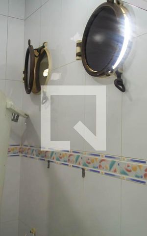 Casa à venda com 600m², 6 quartos e 6 vagasBanheiro da Suíte 4