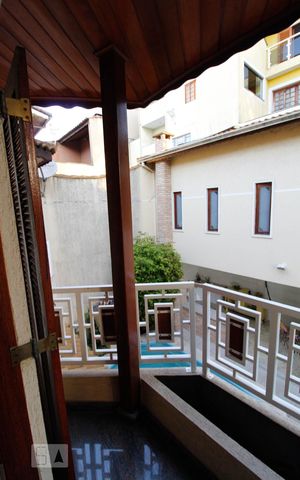 Casa à venda com 305m², 3 quartos e 3 vagas Casa à venda com 305m², 3 quartos e 3 vagasVaranda do Quarto 2