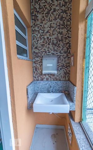 Casa para alugar com 190m², 3 quartos e 1 vaga Casa para alugar com 190m², 3 quartos e 1 vagaÁrea comum - Salão de festas