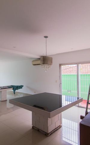 Casa para alugar com 190m², 3 quartos e 1 vaga Casa para alugar com 190m², 3 quartos e 1 vagaSala