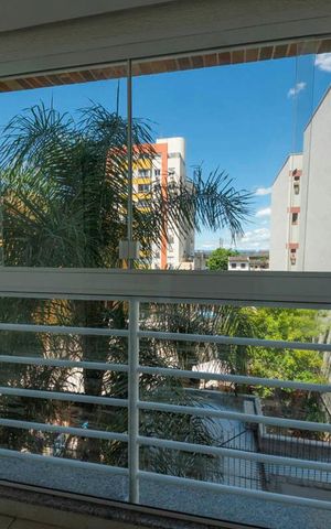 Apartamento à venda com 106m², 2 quartos e 1 vagaSacada da Sala