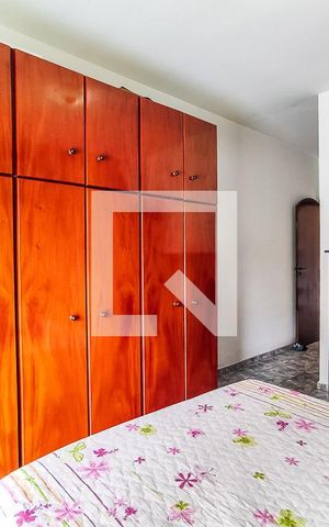 Casa à venda com 170m², 3 quartos e 2 vagas Casa à venda com 170m², 3 quartos e 2 vagasSuíte