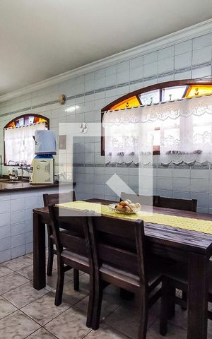 Casa à venda com 170m², 3 quartos e 2 vagas Casa à venda com 170m², 3 quartos e 2 vagasCozinha / Sala de Jantar