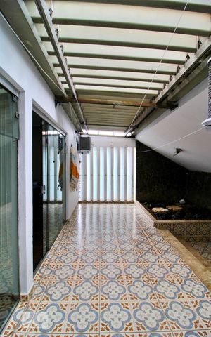 Casa à venda com 600m², 4 quartos e 6 vagasQuintal
