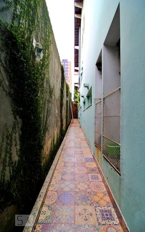 Casa à venda com 600m², 4 quartos e 6 vagasCorredor