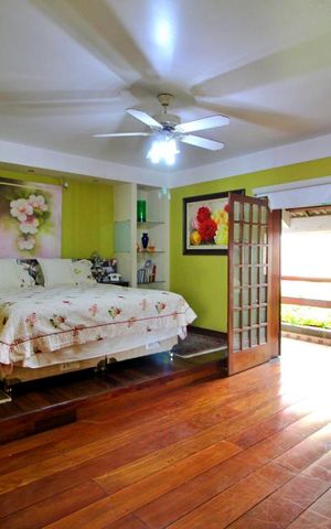 Casa à venda com 600m², 4 quartos e 6 vagasSuíte 1