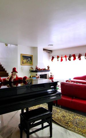Casa à venda com 600m², 4 quartos e 6 vagasSala 1
