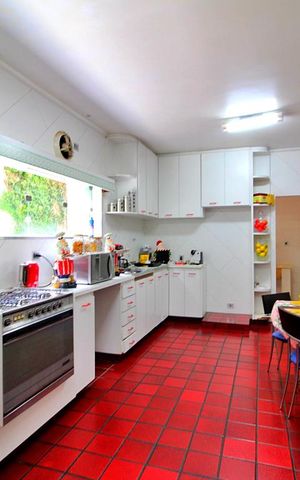 Casa à venda com 600m², 4 quartos e 6 vagasCozinha